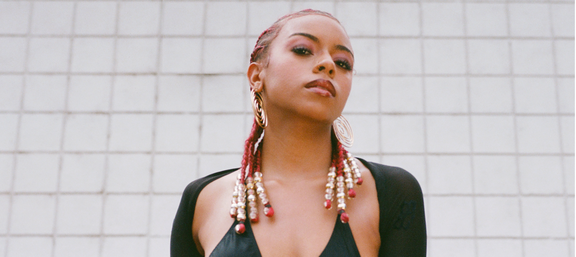 Ravyn Lenae Warner Music Official Store.